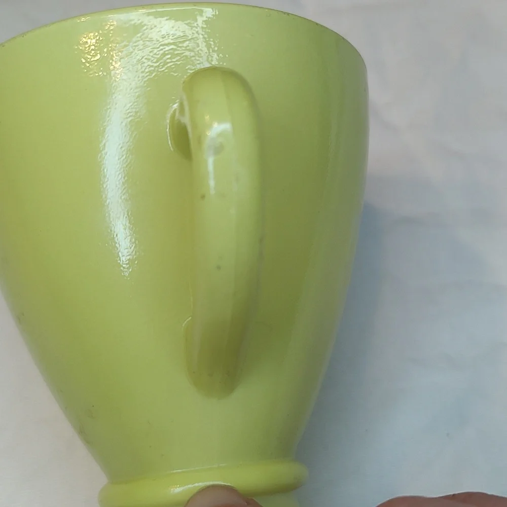Vintage Hazel Atlas yellow ovide platonite creamer
